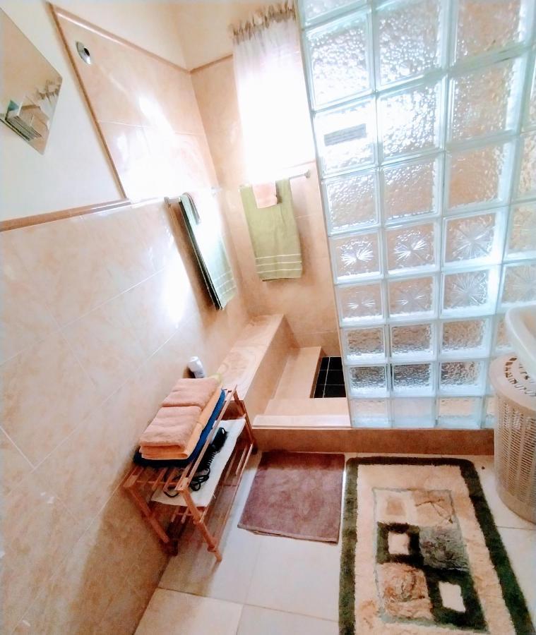 Gables Vacation Rentals With Private Gated Parking Onsite Knockpatrick Bagian luar foto