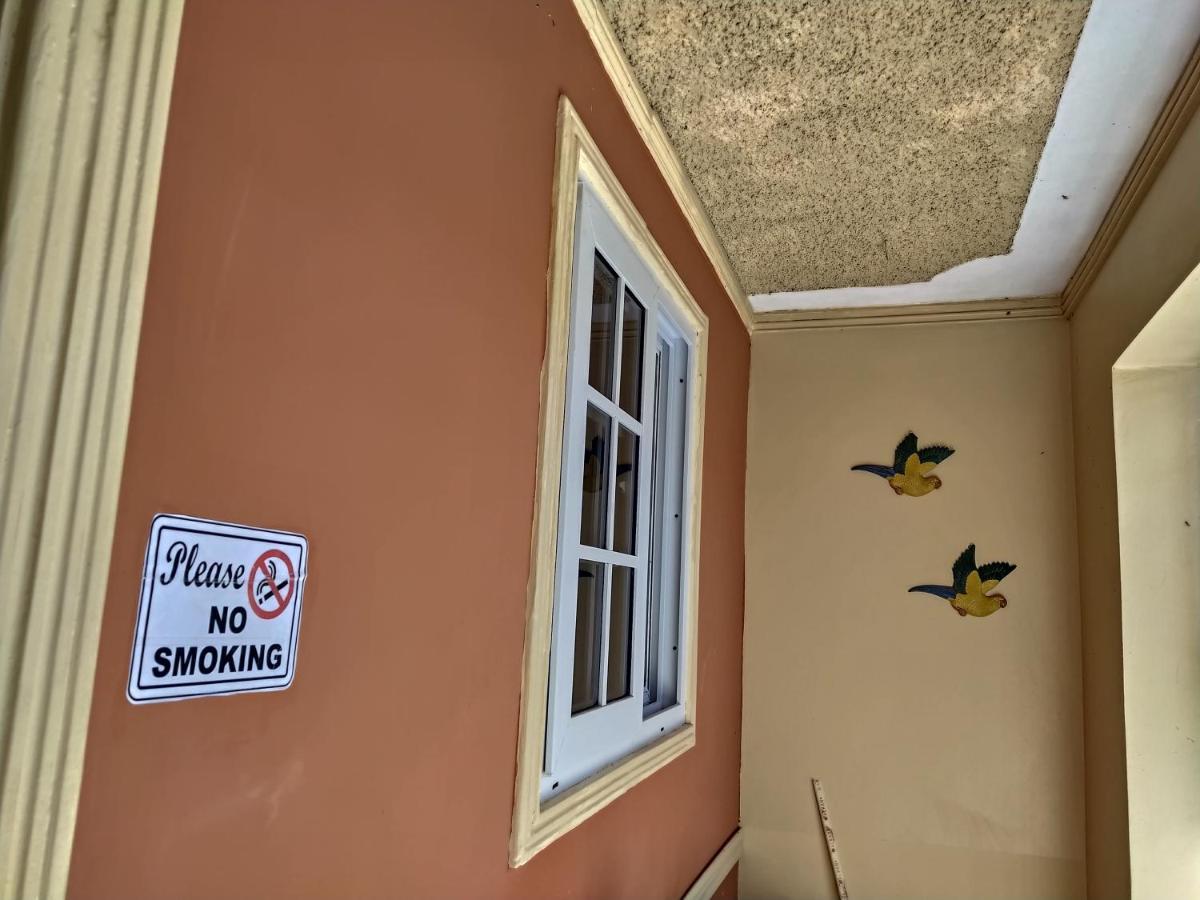 Gables Vacation Rentals With Private Gated Parking Onsite Knockpatrick Bagian luar foto