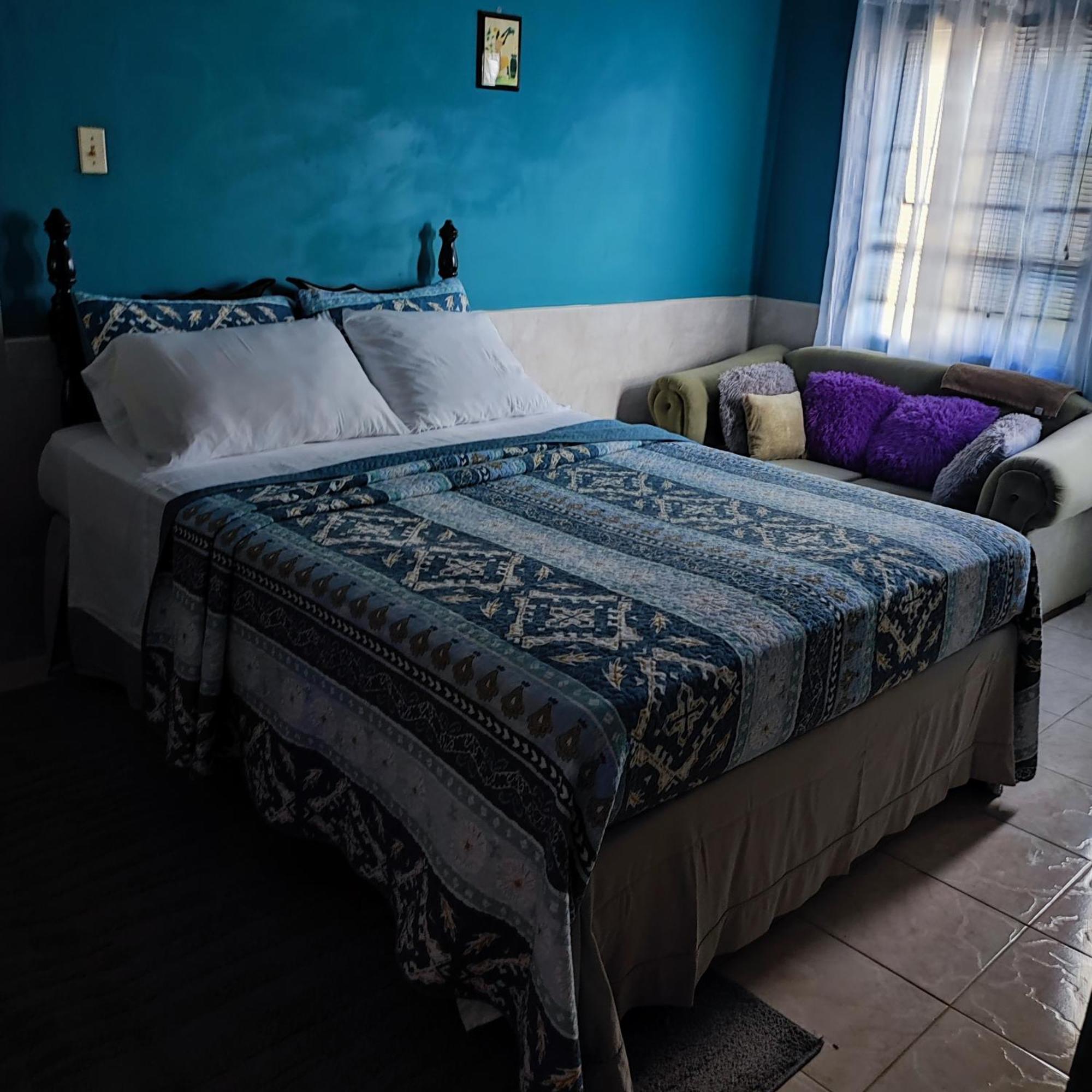 Gables Vacation Rentals With Private Gated Parking Onsite Knockpatrick Bagian luar foto